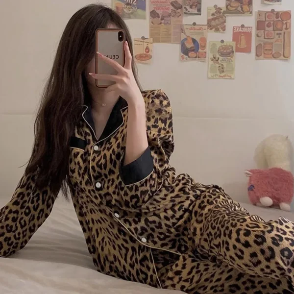 Pyjama sexy léopard femme