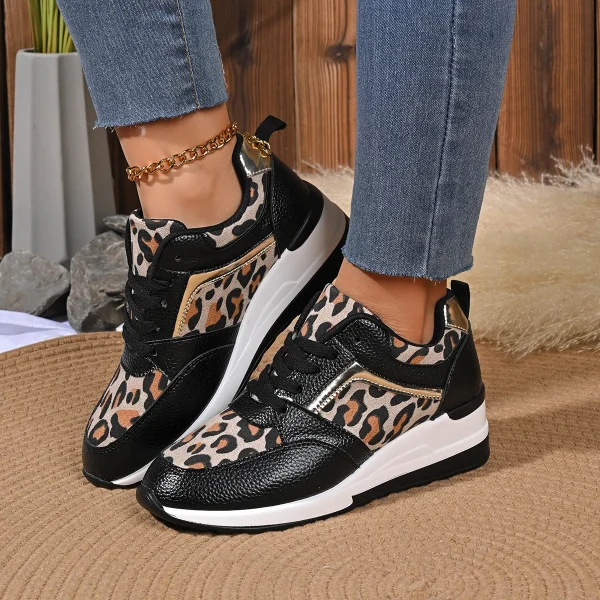 Basket léopard compensée femme – Sneakers