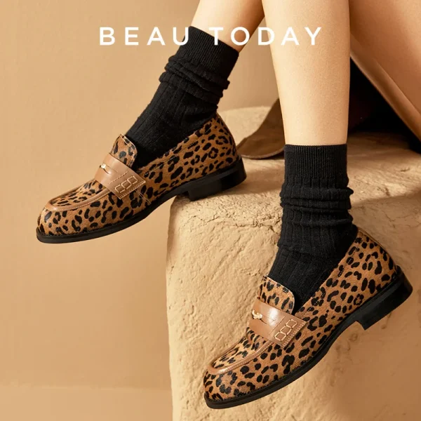 Mocassins léopard femme – cuir véritable et talon carré