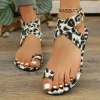 sandales plates leopard femme