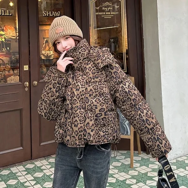 Doudoune courte léopard femme à capuche – Chaude et stylée