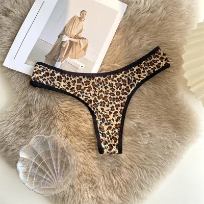 string leopard femme everyday