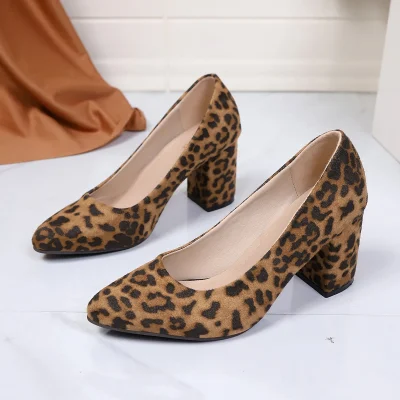 escarpin leopard femme