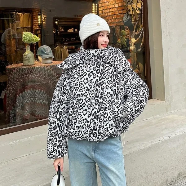 Doudoune courte léopard femme à capuche – Chaude et stylée