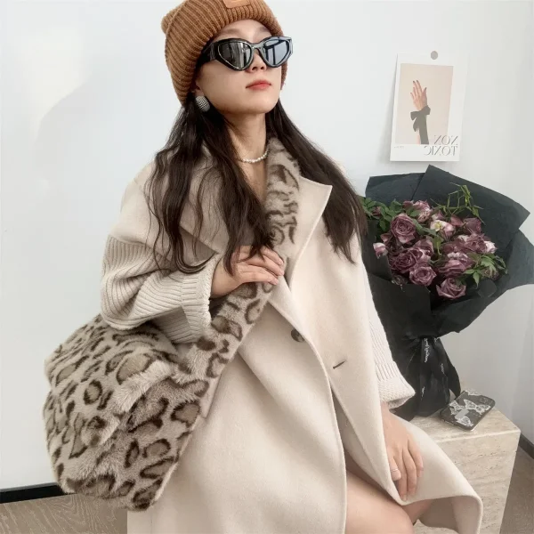 Sac léopard peluche femme – grand sac épaule