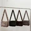 Sac léopard peluche femme – grand sac épaule