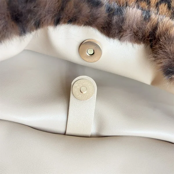 Sac léopard peluche femme – grand sac épaule