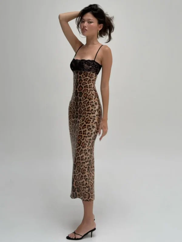 Mini robe léopard femme – Dos nu, sequins et dentelle sexy