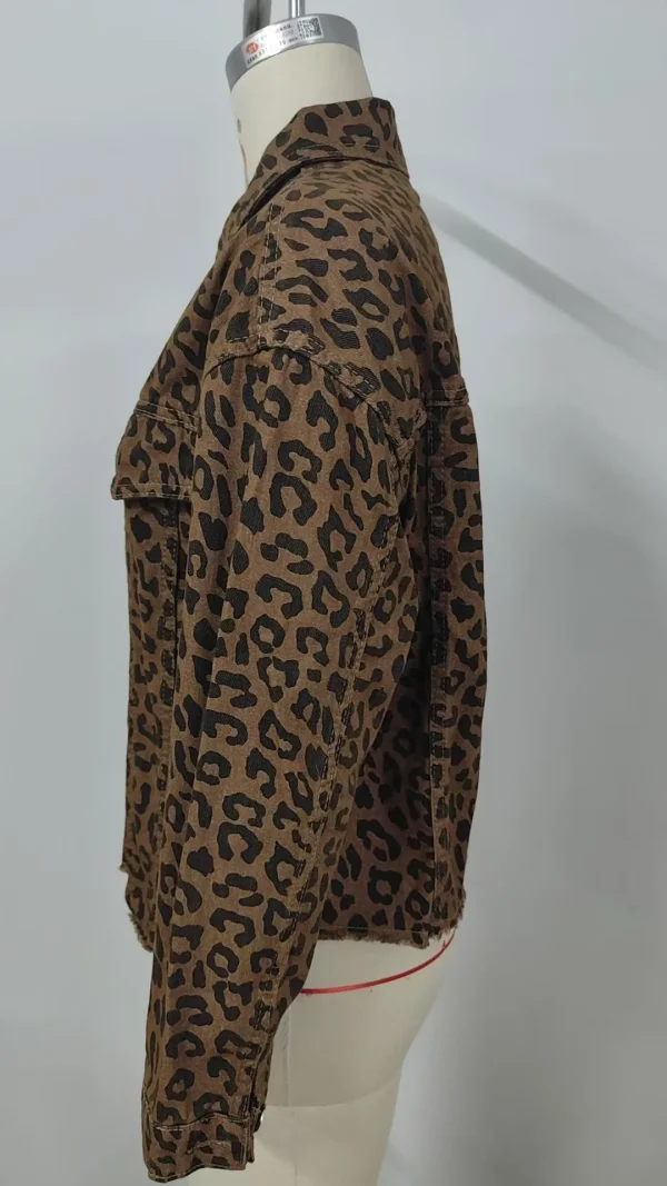Veste en jean léopard femme – Style vintage