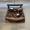 mini jupe leopard