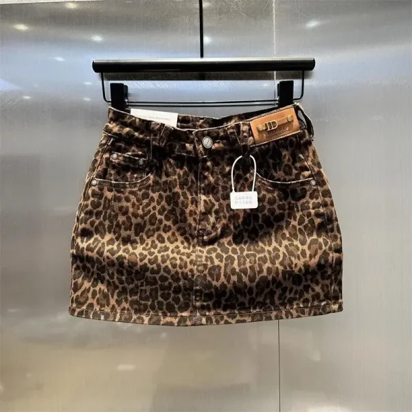mini jupe leopard