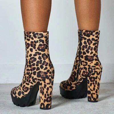 Bottines Motif Léopard à Hauts Talons