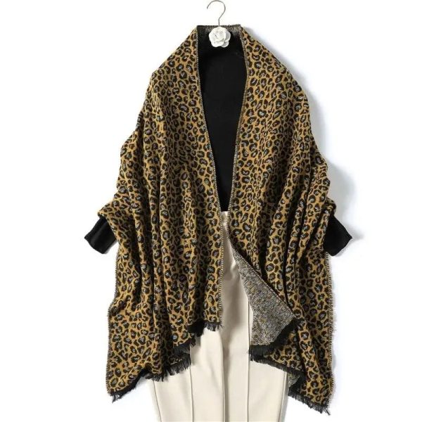 Écharpe Femme Motif Léopard Tendance