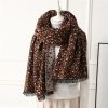 Écharpe Femme Motif Léopard Tendance