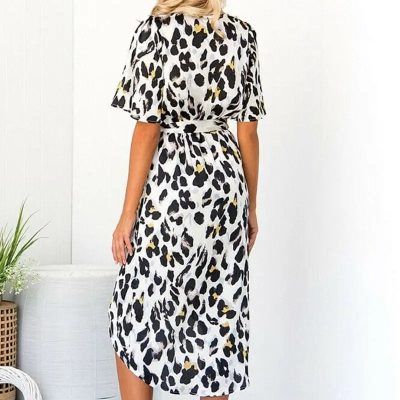 Robe Cache Cœur Léopard Mi Longue