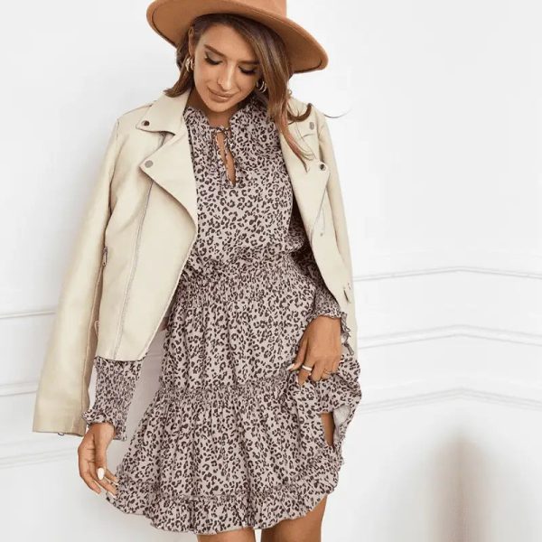 Robe Courte Léopard Manches Longues
