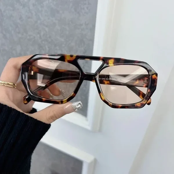 Lunette de Soleil Léopard  – Monture Carrée